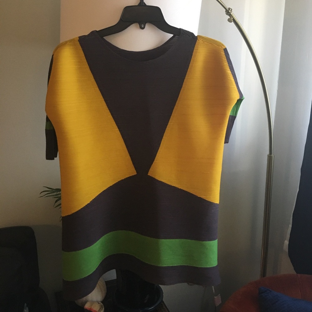 Retro Crinkle Stretch Top